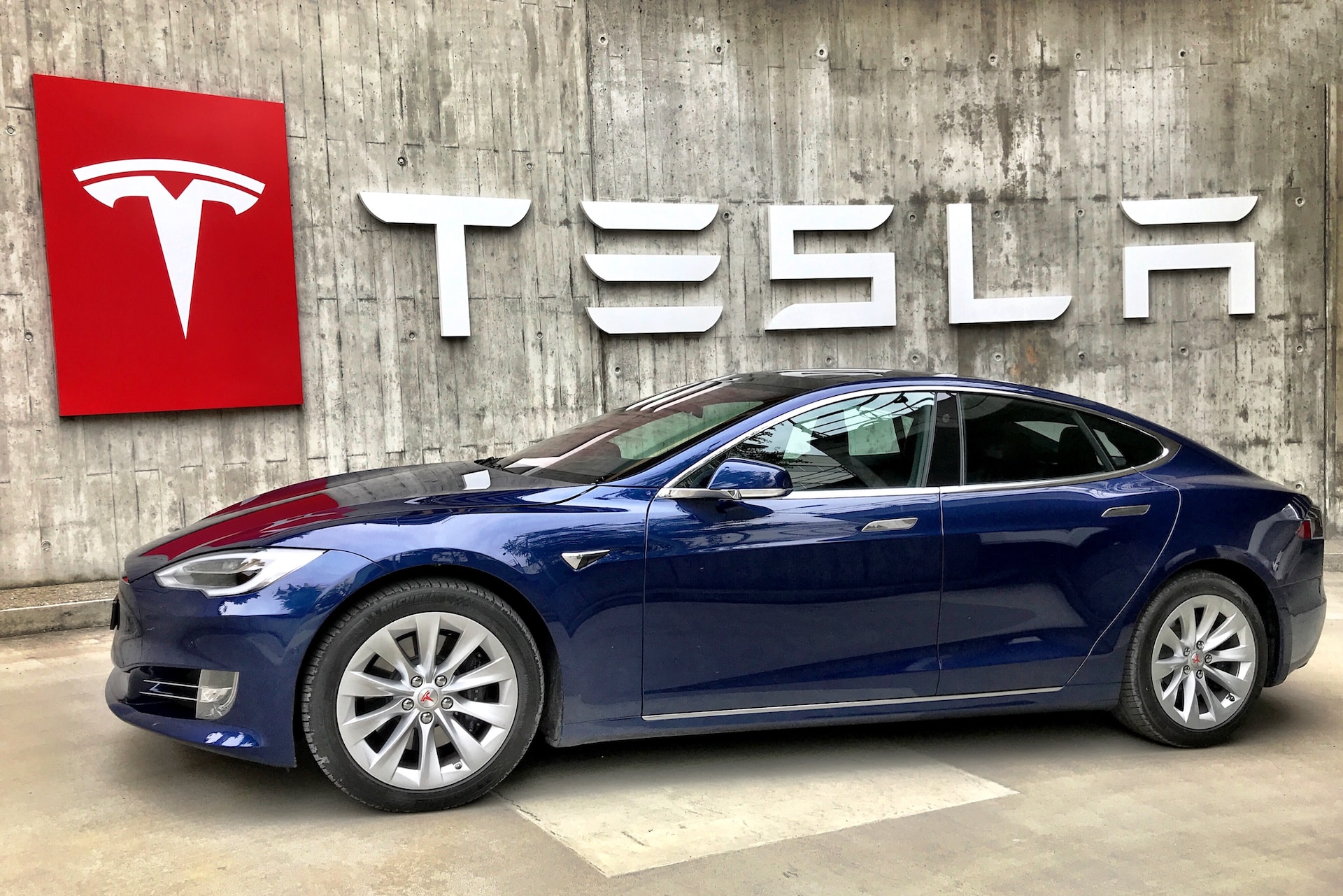 Revolutionizing the Future: The Power of Tesla's Electric Cars, Autopilot System, and Advanced Technology
Electric cars are not a new concept, but Tesla, the American electric car company, has revolutionized the industry. Tesla has made electric cars practical, high-performance, and more accessible to consumers. Tesla's commitment to sustainability, innovation, and technology has made it a leader in the electric car market. In this article, we will explore the history of Tesla, its innovative products, and its vision for a sustainable future.The History of Tesla
Tesla was founded in 2003 by a group of engineers who wanted to show that electric cars could be better than gasoline-powered cars. The company was named after the famous inventor Nikola Tesla, who was a pioneer in the field of electricity. The company's first car was the Tesla Roadster, which was introduced in 2008. The Roadster was a two-seater sports car that could travel up to 245 miles on a single charge, and it had a top speed of 125 mph. The Roadster was followed by the Model S, which was released in 2012. The Model S was a luxury sedan that could travel up to 265 miles on a single charge and had a top speed of 130 mph. Tesla continued to release new models, including the Model X, Model 3, and Model Y, which catered to a wider audience and had more affordable prices.Tesla's Products and Technology
Tesla has created a range of products that are powered by electricity, including cars, batteries, and solar panels. Tesla's electric cars are known for their exceptional performance, long-range, and innovative features. Tesla's cars are powered by lithium-ion batteries, which are more energy-dense than traditional lead-acid batteries. Tesla's batteries are designed to be rechargeable and can be charged using the company's Supercharger network or a standard outlet. The company's solar panels are also designed to be efficient and easy to install.Tesla's cars are equipped with advanced technology, including Autopilot, which is a suite of safety and convenience features that help drivers navigate the road. Autopilot includes features such as adaptive cruise control, lane departure warning, and automatic emergency braking. Tesla's cars also have over-the-air software updates that can improve performance and add new features.Advantages of Owning a Tesla
There are many advantages to owning a Tesla. First, Tesla's cars are environmentally friendly and produce zero emissions. This makes them ideal for those who want to reduce their carbon footprint and contribute to a cleaner environment. Second, Tesla's cars are low-maintenance, as they do not require oil changes or other routine maintenance that gasoline-powered cars do. Third, Tesla's cars are known for their exceptional performance, with instant torque and smooth acceleration. Fourth, Tesla's cars are equipped with advanced technology, which makes driving safer and more convenient. Finally, Tesla's cars are designed to be affordable, with prices that are competitive with gasoline-powered cars.Tesla's Sustainable Vision
Tesla's mission is to accelerate the world's transition to sustainable energy. The company's goal is to reduce the world's dependence on fossil fuels and promote the use of renewable energy sources. Tesla's products, such as electric cars and solar panels, are designed to be sustainable and environmentally friendly. The company's vision for the future is to create a world where renewable energy sources are the primary source of energy and where people can live sustainably.Challenges and Criticisms of Tesla
Despite its many successes, Tesla has faced challenges and criticisms. One of the main challenges has been production and delivery delays. Tesla has struggled to meet demand for its cars, which has resulted in long wait times for customers. The company has also faced criticism for its pricing, as some of its models are still out of reach for many consumers.Another challenge for Tesla has been its financial performance. The company has had a history of financial losses, and its stock price has been volatile. Some analysts have expressed concern about the company's ability to become profitable in the long term.Tesla has also faced criticism for its Autopilot system. Some critics have raised concerns about the safety of the system, especially after several accidents involving Tesla cars. Tesla has defended its Autopilot system and continues to work on improving its safety features.Tesla's Future
Despite the challenges it has faced, Tesla's future looks bright. The company is constantly innovating and developing new products. Tesla is currently working on developing a semi-truck and an electric pickup truck, which could revolutionize the commercial vehicle market.Tesla is also working on developing new battery technology that could improve the performance and range of its cars. The company is investing in research and development to create batteries that are more energy-dense, longer-lasting, and easier to manufacture.Tesla's commitment to sustainability and renewable energy is also likely to drive its future growth. As more consumers become aware of the impact of fossil fuels on the environment, demand for electric cars and renewable energy sources is likely to increase.Conclusion
Tesla has revolutionized the electric car industry with its innovative products, commitment to sustainability, and advanced technology. Despite facing challenges and criticisms, Tesla continues to grow and develop new products that have the potential to change the world. With its vision for a sustainable future, Tesla is a company that is worth watching.FAQs
What is Tesla?
Tesla is an American electric car company that was founded in 2003.
What makes Tesla's cars different from traditional gasoline-powered cars?
Tesla's cars are powered by electricity and produce zero emissions. They are also low-maintenance and have advanced technology features.
What is Autopilot?
Autopilot is a suite of safety and convenience features that help drivers navigate the road. It includes features such as adaptive cruise control, lane departure warning, and automatic emergency braking.
What are the challenges that Tesla faces?
Tesla faces challenges with production and delivery delays, financial performance, and criticism of its Autopilot system.
What is Tesla's vision for the future?
Tesla's vision for the future is to create a world where renewable energy sources are the primary source of energy and where people can live sustainably.